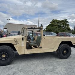 2009 Humvee  54k miles 6.5 diesel engine  4 speed auto  2 soft doors  Power steering  70 mph on freeway  Easy to drive  253-444-7219 Parks-motors. Com
