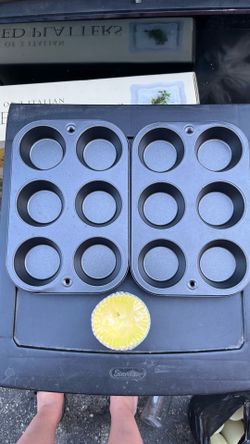 Never used cupcake liners and sheets stainless steel
