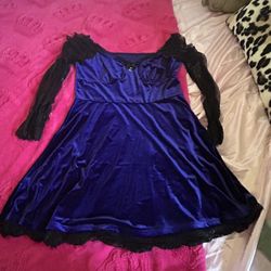 purple lace sleeve moon dress(L) 