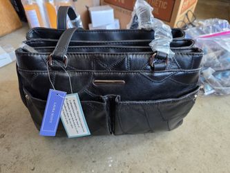 New womems black hand bag