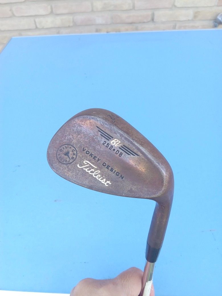 Titleist Vokey BV Oil Can 52*08 Wedge. RH