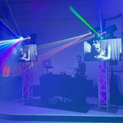 Disponible Mándanos Un Mnsge 