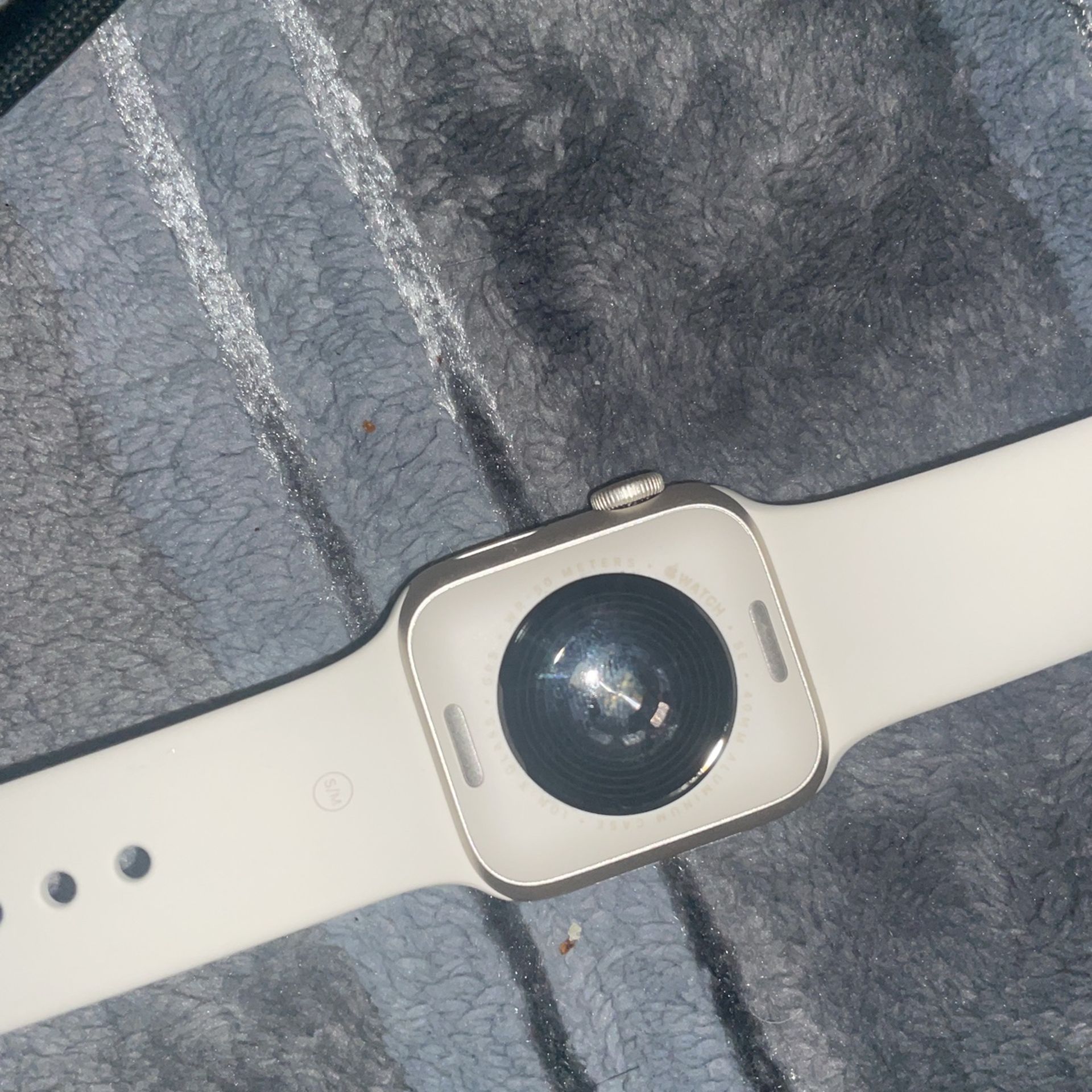apple watch white