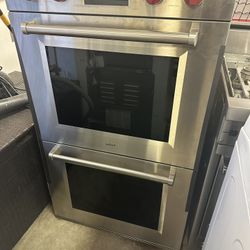 Wolf 30” M Series Double Smart Wall Oven Classic Wolf Red Nobs 