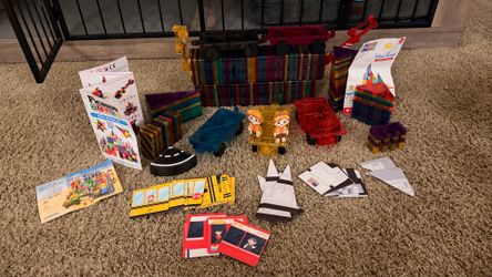 150+ Tiles Magnetic with Vehicles & Accessories