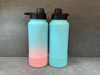 Hydraflow 34oz Insulated Water Bottles (Set of 2 + Protective Boots)