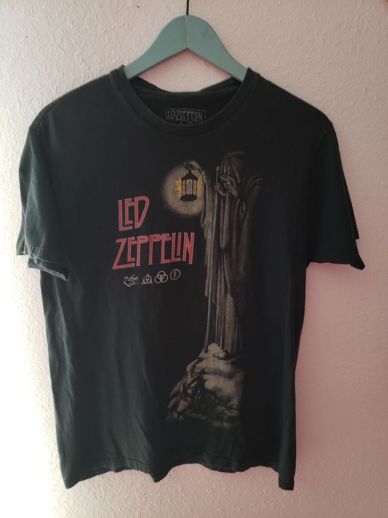 Led Zeppelin shirt
