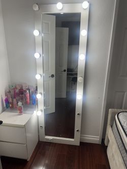 Vanity Mirror (moving Sale)
