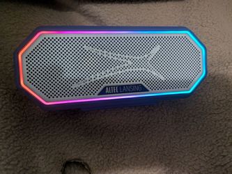 Hydra 2.0 blue tooth speaker