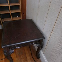 2 Side Tables