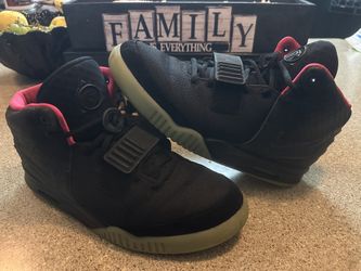 Nike Yeezy 2 Solar 11.5 