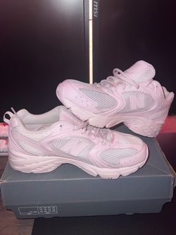 New Balance 530 Pink Sneakers