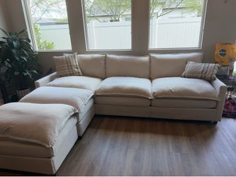 Couch with Movable Ottoman