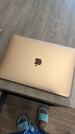 Apple MacBook Air M1 (2020) 8GB/256GB – Screen Issue – $230 OBO