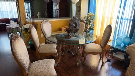 Heavy round table set