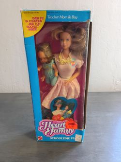 1988 Mattel Heart Family Schooltime Fun Teacher Mom & Boy Doll Set 11in MPN 3281