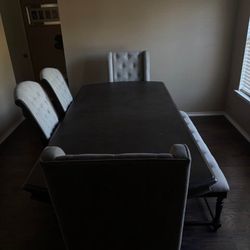 Rooms to go dining room table set 