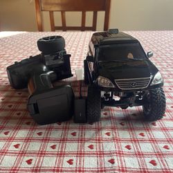 1/24 SCX24 LEXUS GX 470 4X4 ROCK CRAWLER RTR BLACK