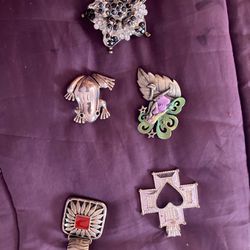 Lot Of Brooches And Necklace Pendants 