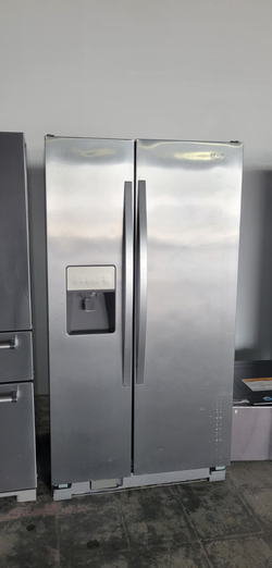Whirlpool Side‑by‑Side Fridge – Stainless, Ice/Water Dispenser