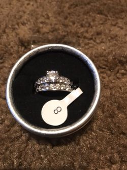 Women’s double band sterling silver plated cz diamond wedding ring/ size 8
