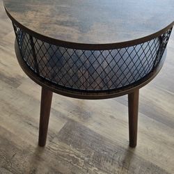 Round End Table