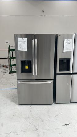 🚨Counter Depth MAX Refrigerator 🚨 OVER HALF OFF 🚨