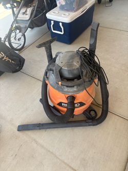 SHOP VACUUM
