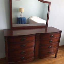 8 Drawer Dresser with mirror