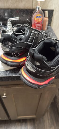 Balenciaga LED