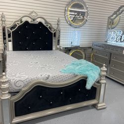 Bedroom set 4 Piece Bed Dresser Mirror Nightstand 