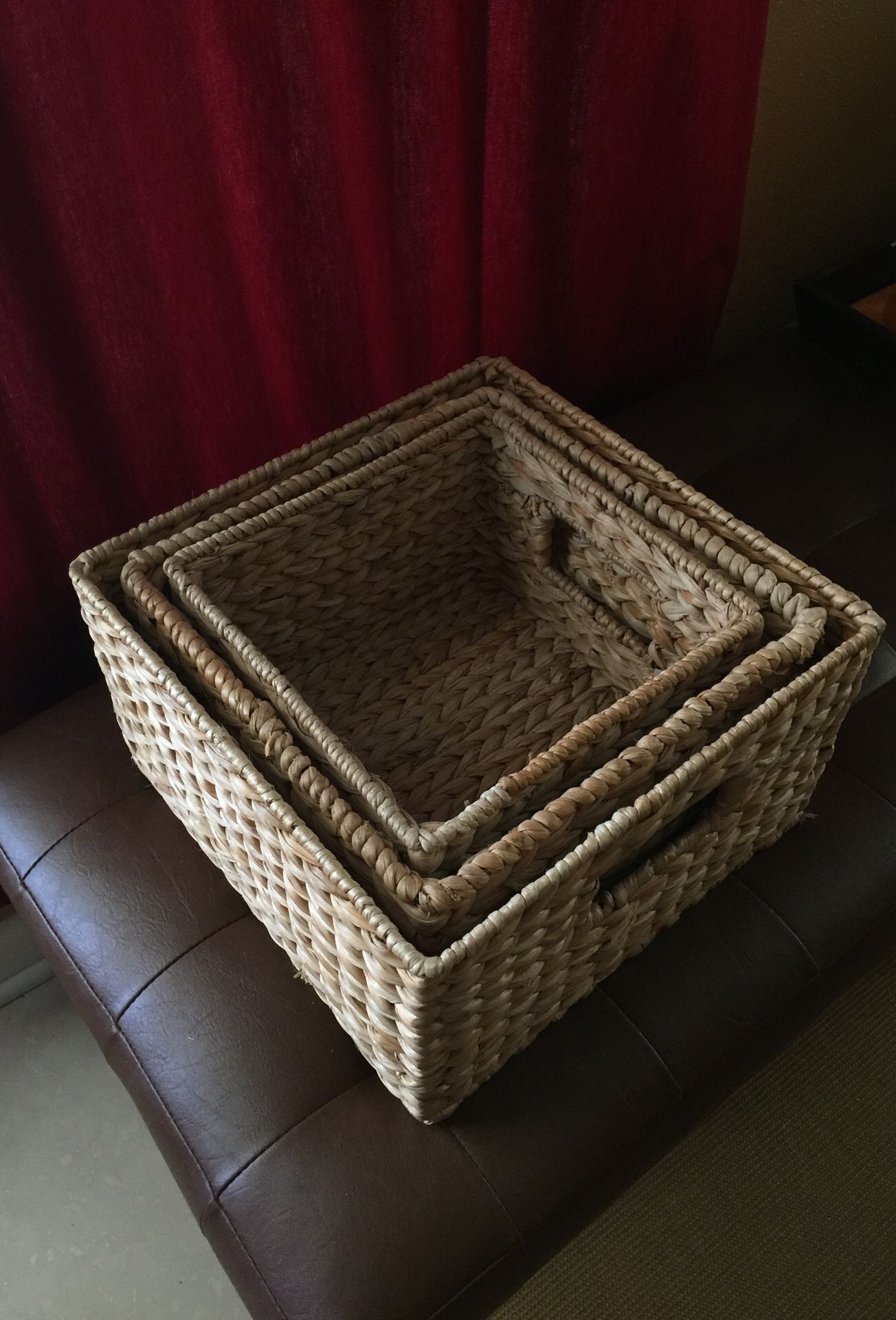 SET OF (3) NESTING WATER HYACINTH STORAGE BASKETS/CONTAINERS