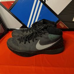 Nike Kyrie 1 “Drive Way” Size 11.5