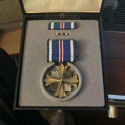 Genuine Vintage Distinguished Flying Cross Complete Set Unnamed