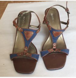Nickels high heels size 8