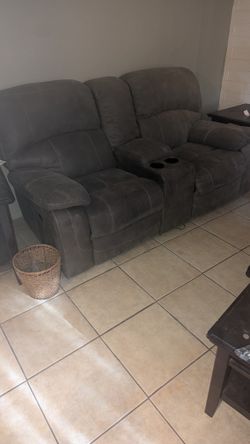 Electrical Double Recliner With USB Ports And Cup Holders Very Clean $200