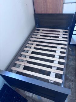 Twin bed with mattress