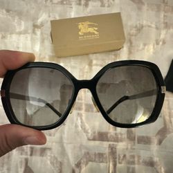 Burberry Sunglasses 