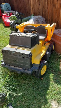 PENDING -  Dump truck ride on car