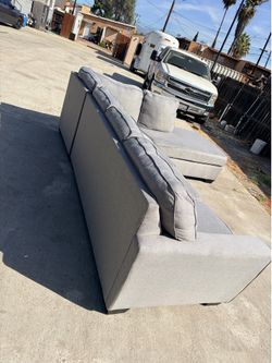 Sectional couch