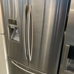 Samsung French door refrigerator stainless steel Counter Depth 