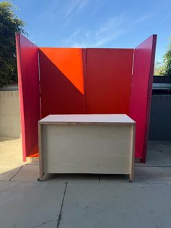 Pop up booth