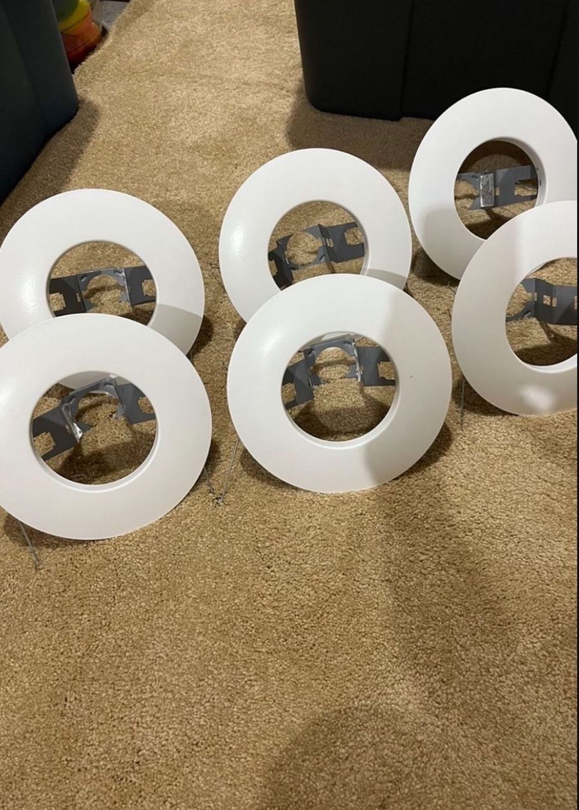 LOT 6 CANNED CEILING LIGHTS INDOOR RECESSED LIGHTING — EXCELLENT CONDITION!