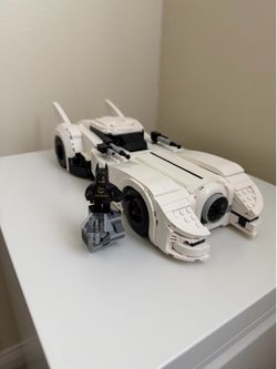 LEGO White Batmobile with Batman minifigure (rebrickable build from the Porsche 911)
