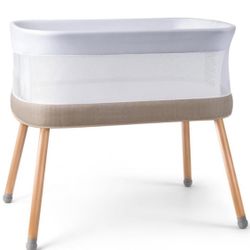 New Other VaVaSoo Electric Rocking Bedside Sleeper Bassinet, Brownish-Yellow
