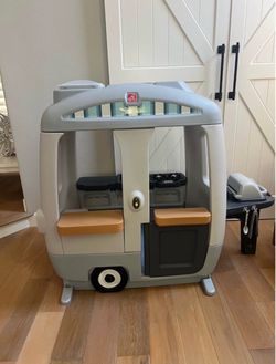 Step 2 Adventure Camper play House