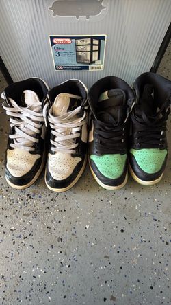 2 Pairs of jordan's