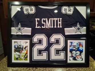 EMMITT SMITH HALL OF FAMER DALLAS COWBOYS,CUSTOM STITCHED FRAMED JERSEY.