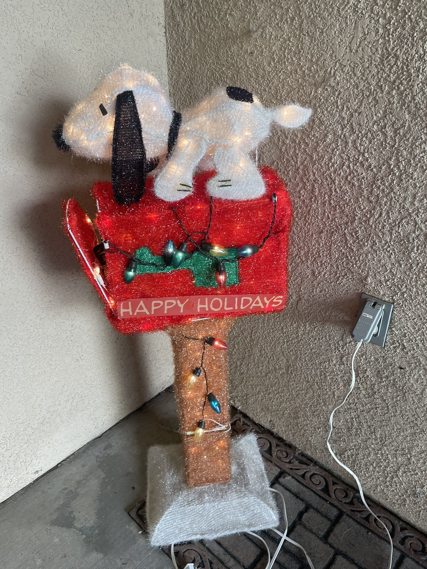 Vintage Snoopy On Mail Box Happy Holiday
