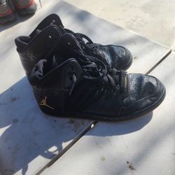 Black Jordan Shoes Size 8
